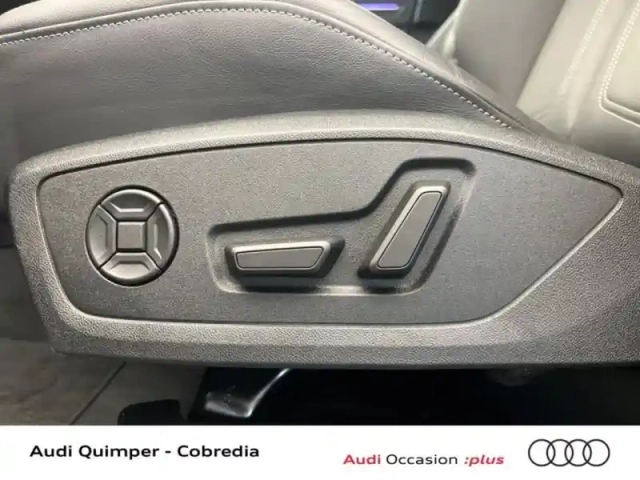 Audi Q3 35 tdi 150ch s line plus s tronic 7 — photo 11