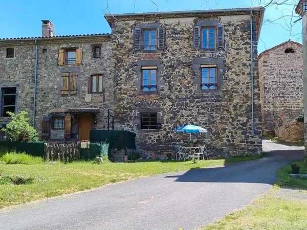 Maison de village dans la vallée de l'Allier