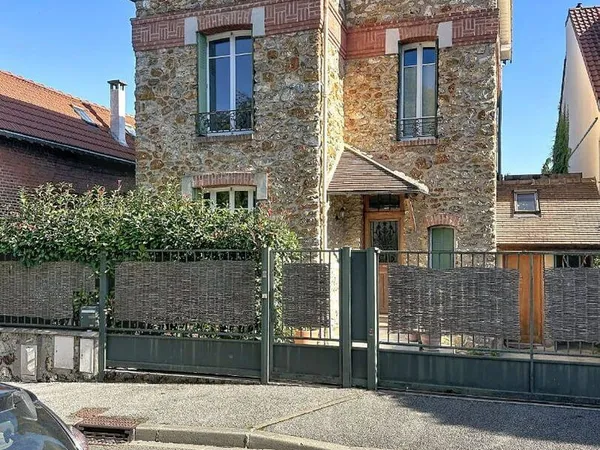 Maison 7 pièces 140 m²