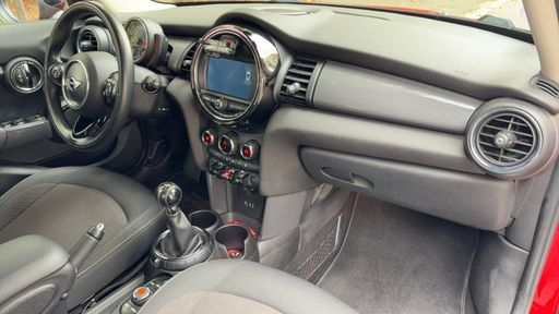 Mini Mini 1.5 Cooper 136 - Chili – 2017 – 58975 km – Essence – Boîte Manuelle — photo 18