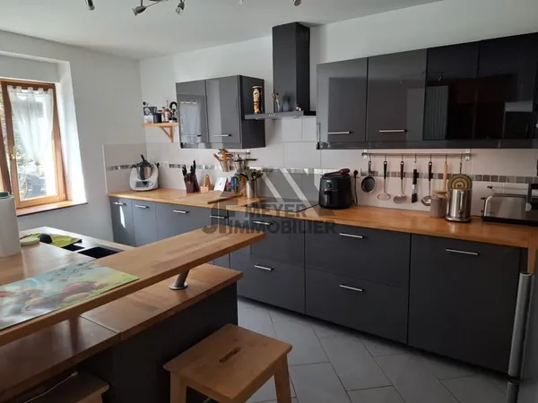 Belle maison de village T5 à vendre à POMPEY