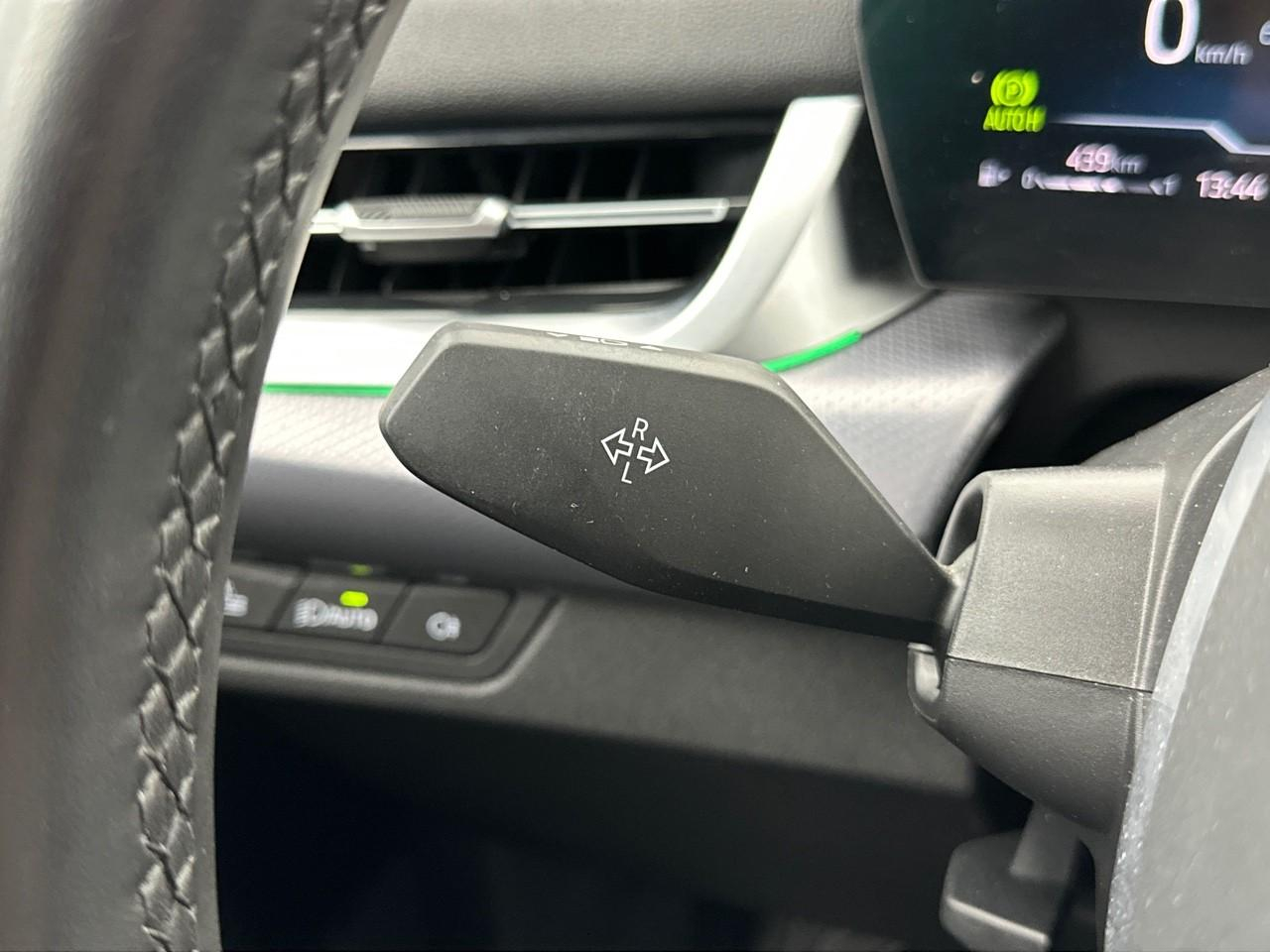Bmw Serie 2 active tourer 218i 136 ch dkg7 m sport — photo 17