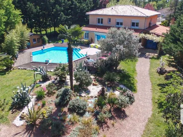 Maison 6 pièces 214 m²