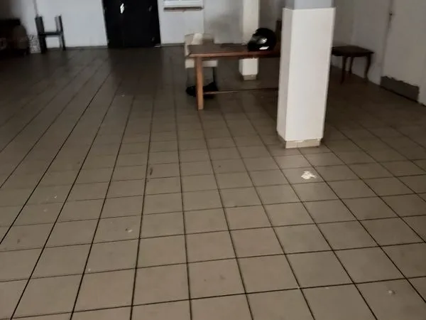 Local 340 m²