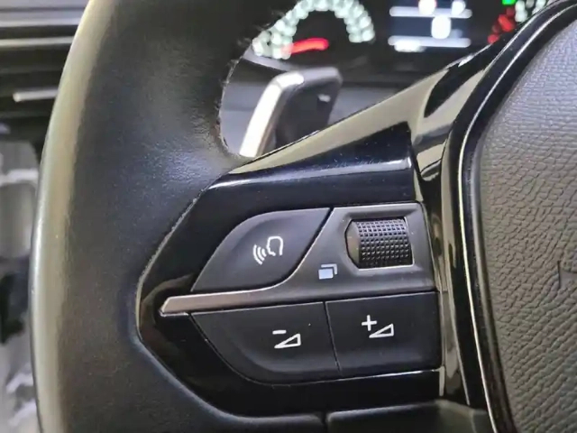 Peugeot 2008 puretech 130 s&amp;s eat8 — photo 28