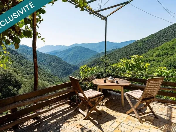 07140 : Maison pierre sur 12 ha avec vue exceptionelle
