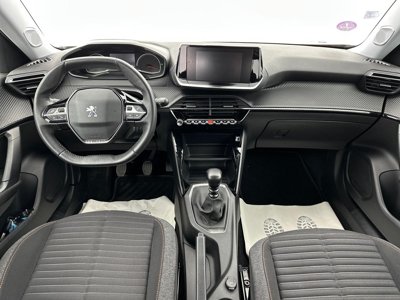 Peugeot 2008 puretech 100 s&s bvm6 active — photo 12