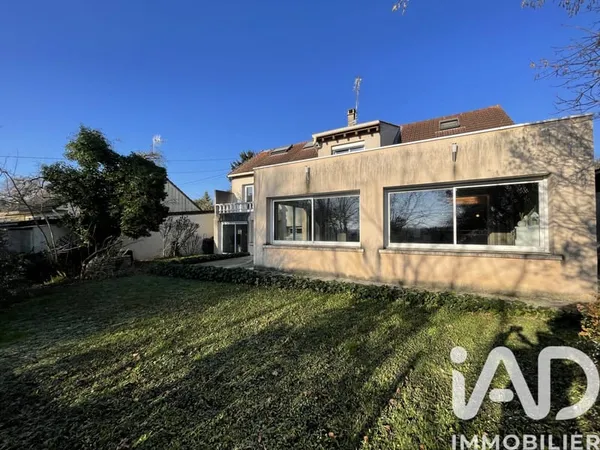 Maison 6 pièces 183 m²