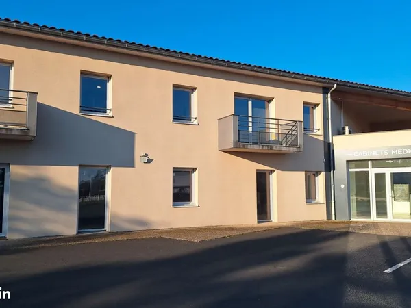 Bureaux, local commercial 123 m² PONT DU CHATEAU