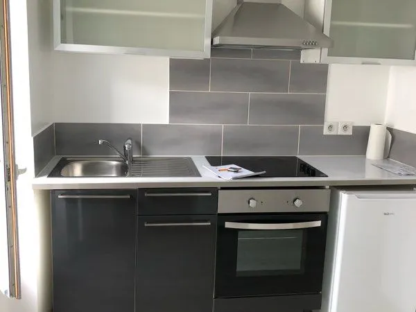 Appartement Location Brie-Comte-Robert 1p 19m² 560€