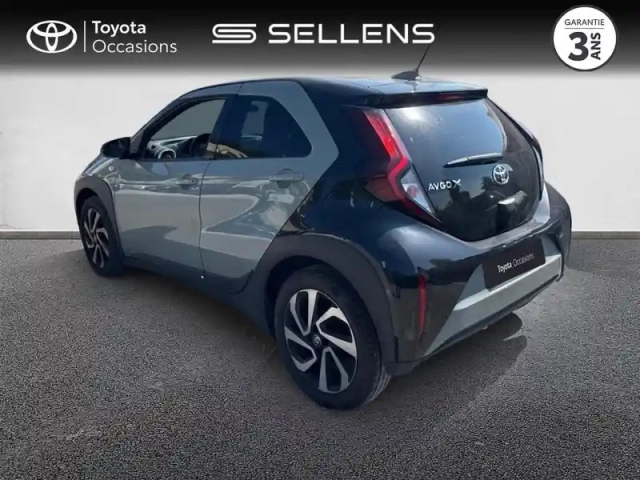 Toyota Aygo X 1.0 vvt-i 72ch design my24 — photo 2