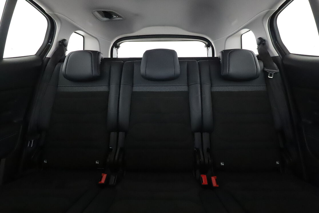 Citroen C5 Aircross 1.2 PureTech Shine EAT8 — photo 14
