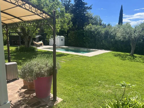 Maison 5 pièces 220 m²