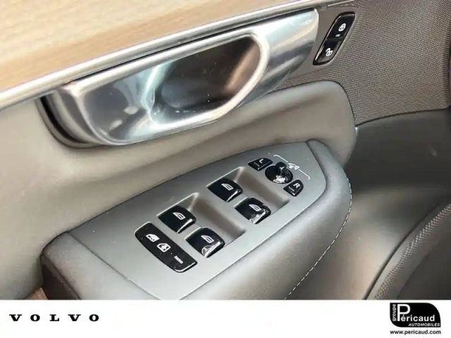 Volvo Xc90 t8 hybride rechargeable 406 ch awd geartronic 8 7pl — photo 13