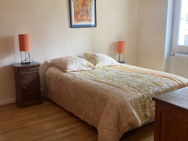 Loue chambre chez l'habitant - 12m²