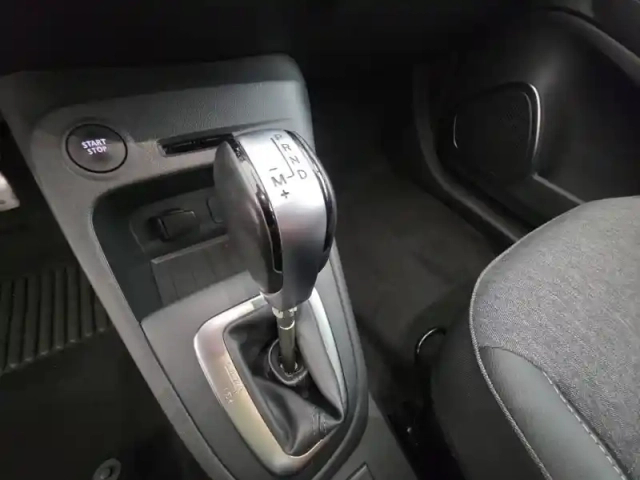 Renault Captur tce 150 fap edc — photo 7
