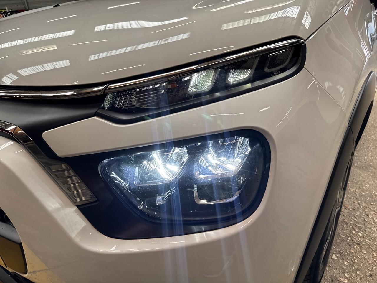 Citroën C3 1.2 puretech 83ch s&s shine — photo 19