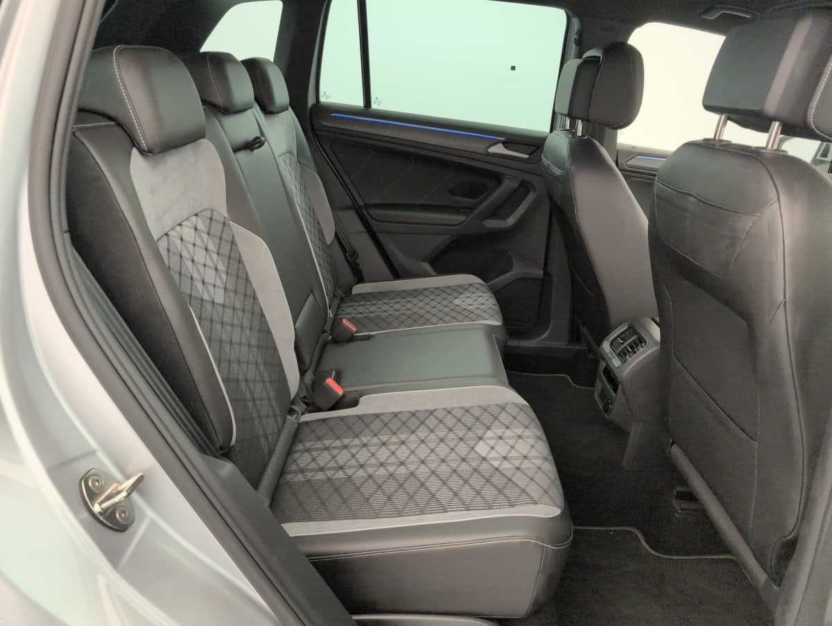 Volkswagen Tiguan — photo 10