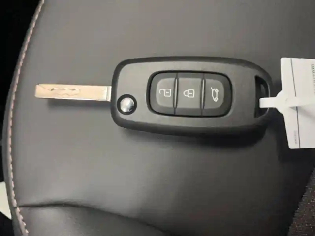 Dacia Spring electric 100 — photo 21