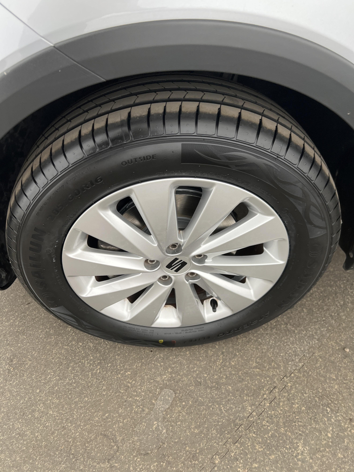 Seat Arona — photo 41