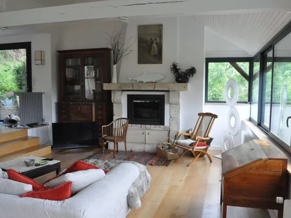 Maison 9 pièces 250 m²