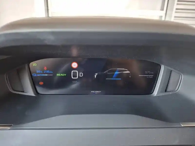Peugeot 2008 electrique 54 kwh 156 ch — photo 9