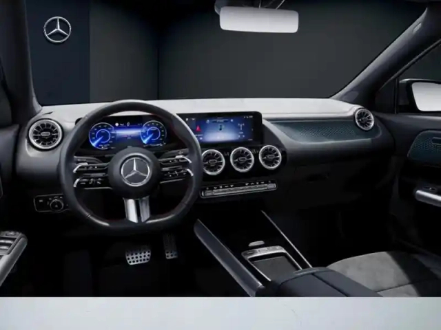 Mercedes Eqa 250+ amg line — photo 9