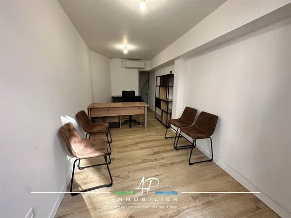 GRAY- Centre VILLE - Local commercial/bureau NEUF