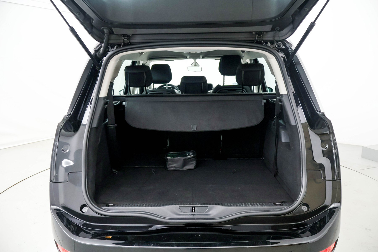 Citroën Grand C4 Spacetourer — photo 15