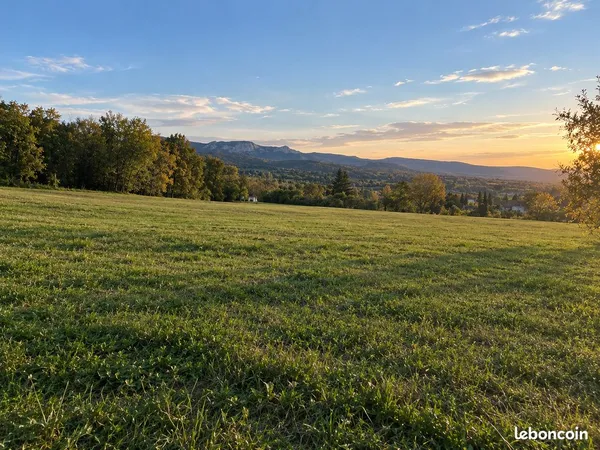 Terrain 5 000 m² - vue dégagée sur les montagnes - Saint-Donat-sur-l'Herbasse