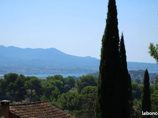 Villa 7 pieces 171m² + piscine .3300m²