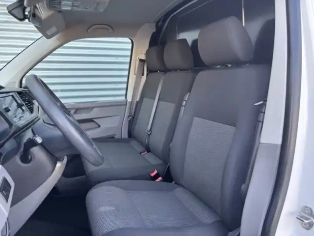 Volkswagen Transporter 2.0l 150ch dsg7 l2h1 business — photo 8