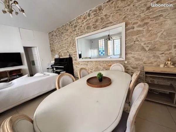 Bel appartement deux chambre