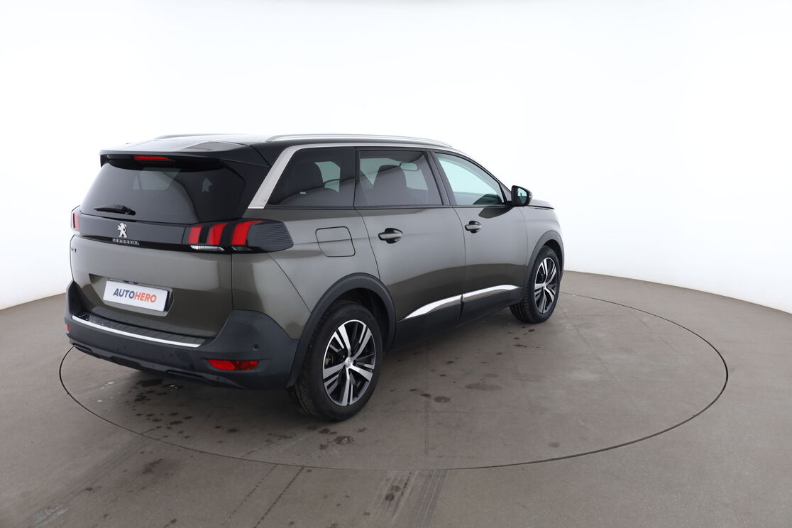 Peugeot 5008 1.5 Blue-HDi Allure — photo 5