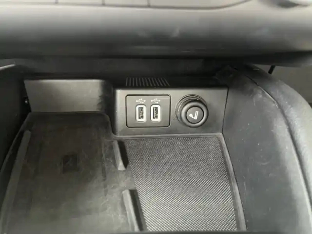 Ford Kuga 1.5 ecoblue 120ch titanium — photo 18