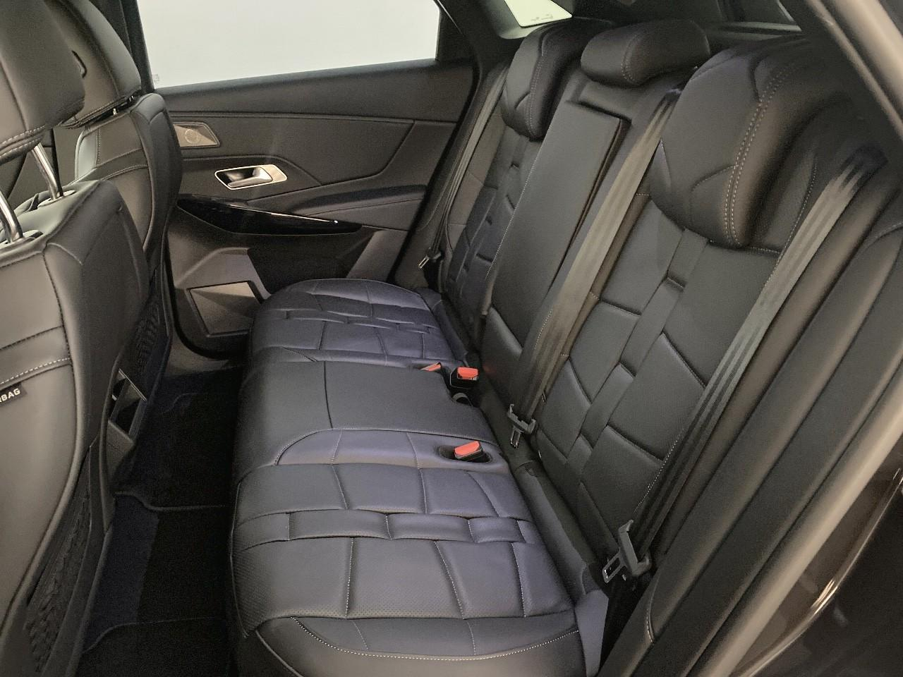 Ds Ds 7 crossback bluehdi 130 eat8 etoile — photo 10