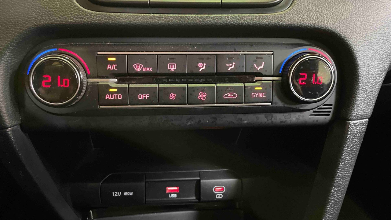 KIA CEED 1.6 CRDi 136 ch MHEV DCT7 — photo 24