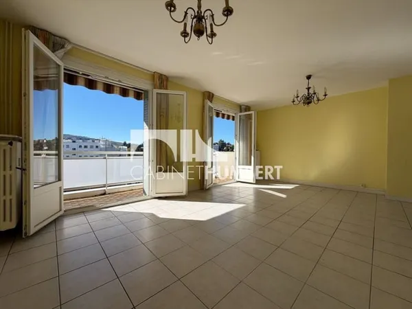 3 Pièces + Cuisine avec balcon et vue dégagée