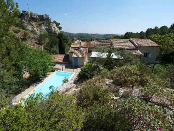 Authentique mas du XIXème siècle avec vue panoramique