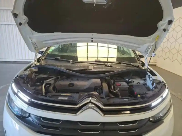 Citroën C5 Aircross puretech 180 s&amp;s eat8 — photo 42