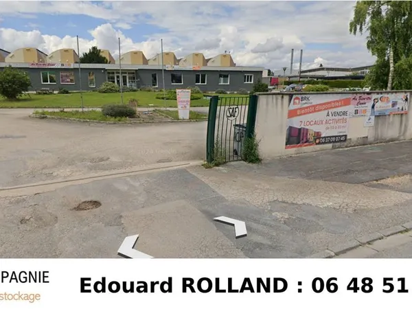 Box à vendre / Dépot en vente / Entrepôt à vendre / Box de stockage à vendre / 82 m²