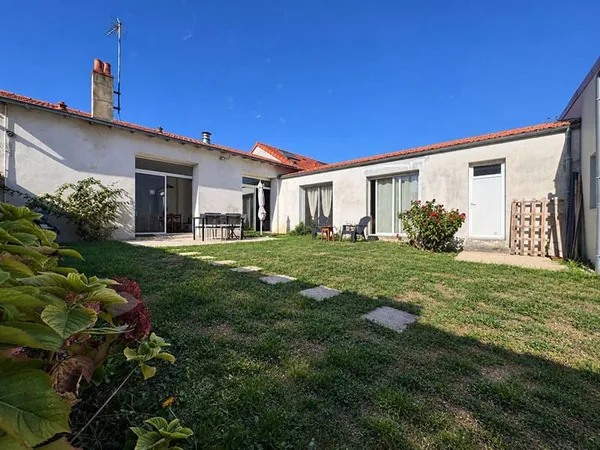 Maison de plain-pied 5 pièces 113 m²