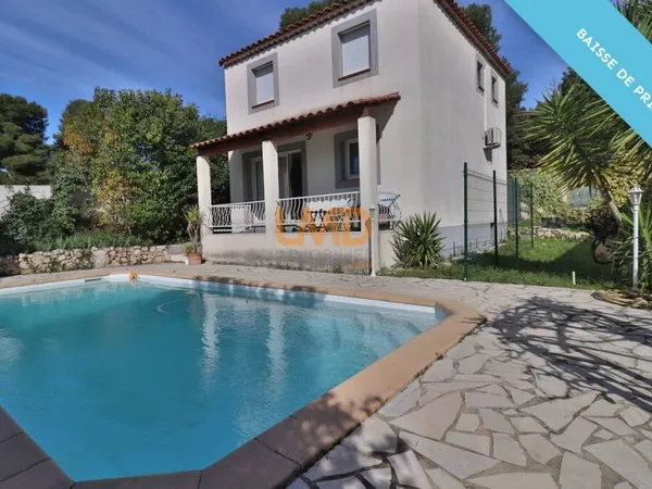 Maison de type 4 avec piscine à Rognac