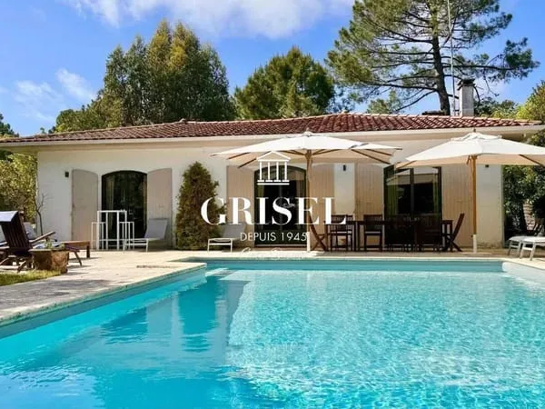 Maison de plain-pied 6 pièces 169 m²