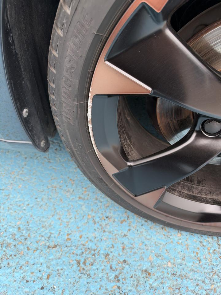 Cupra Leon Sportstourer 1.5 eTSI Hybrid 150 ch DSG7 — photo 24