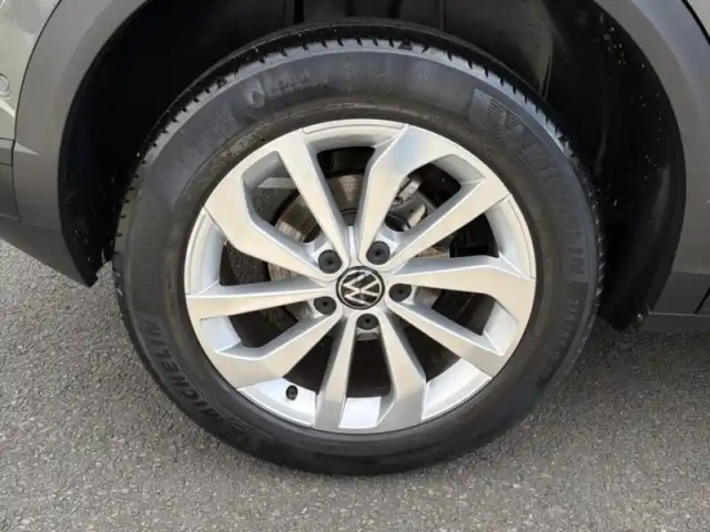 Volkswagen T-Roc 1.5 tsi evo 150ch life plus dsg7 — photo 13