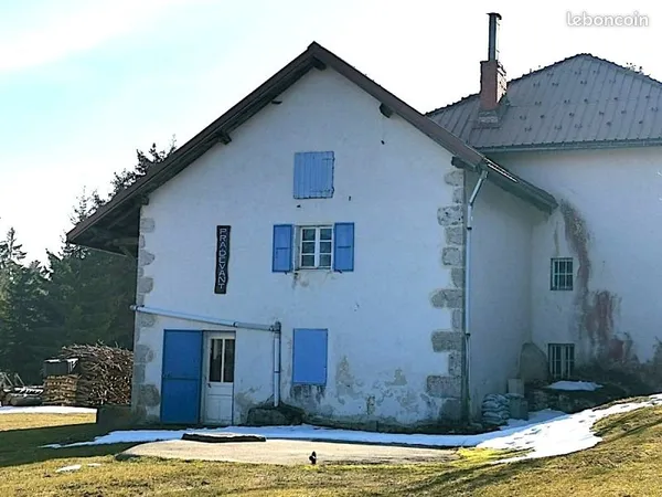 Vente Ferme 1000 m2 à rénover Plateau de Retord Terrain 9439m2
