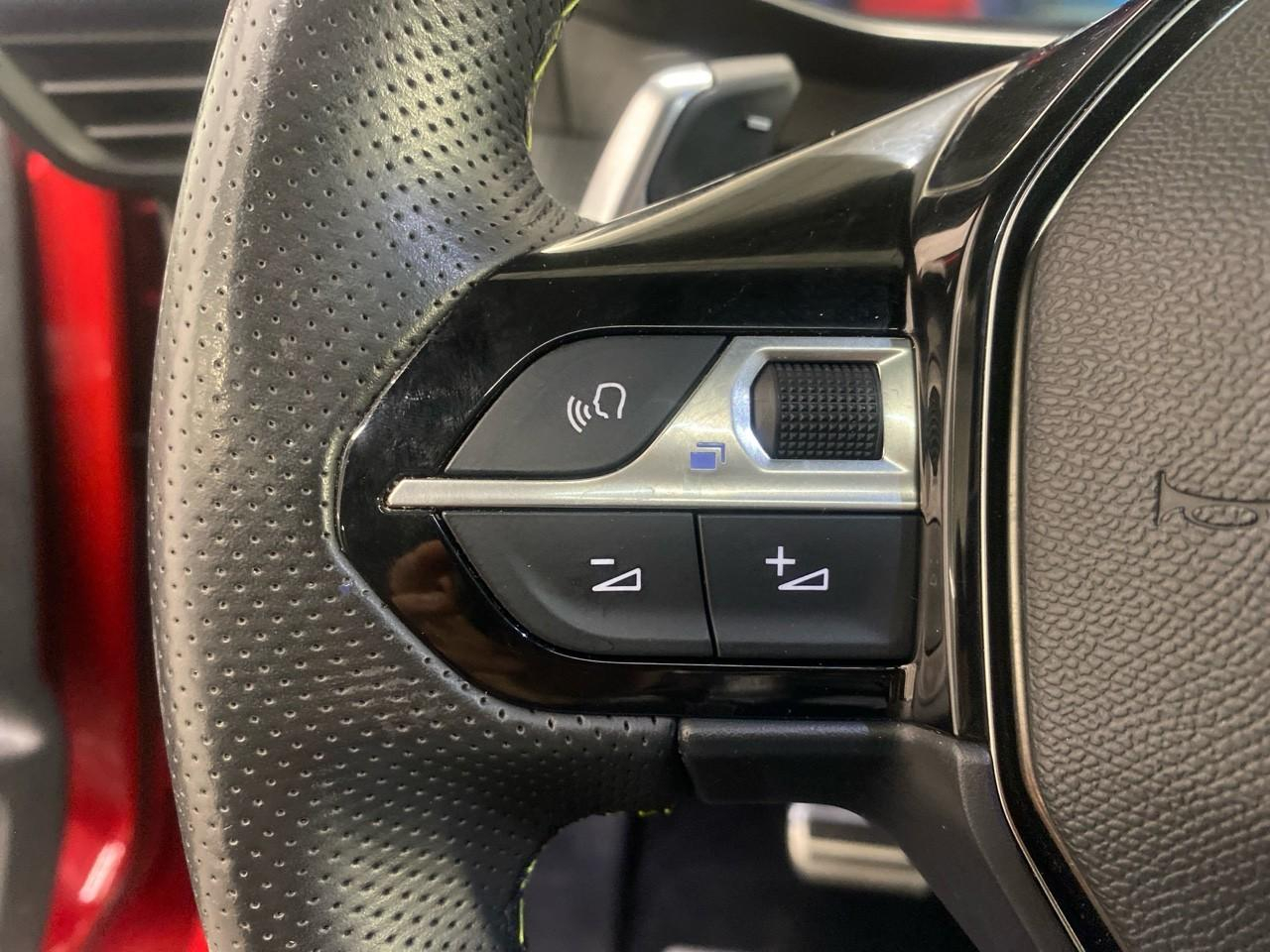 Peugeot 208 puretech 100 s&s eat8 gt pack — photo 22
