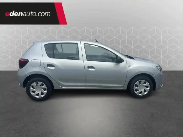 Dacia Sandero sce 75 — photo 8
