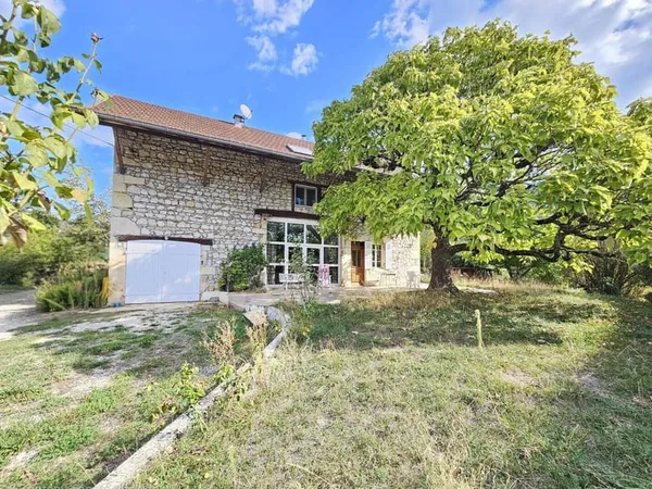 Maison 7 pièces 200 m²